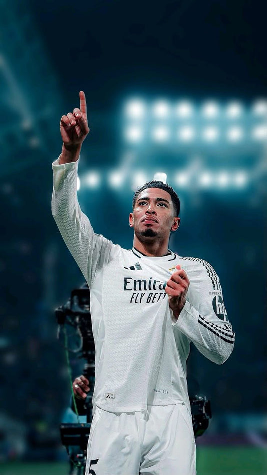 Strzał Perfekcyjny – jak strzelać mocno i technicznie